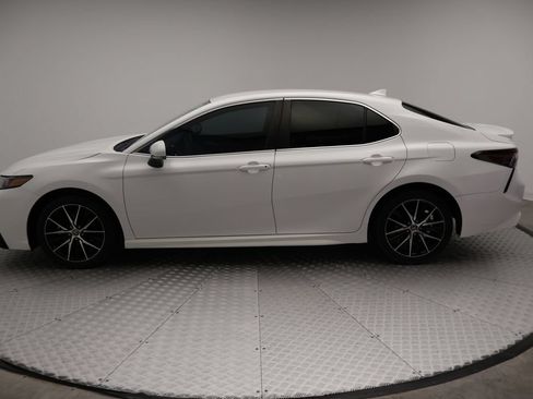 Certified 2023 Toyota Camry SE FWD image 11