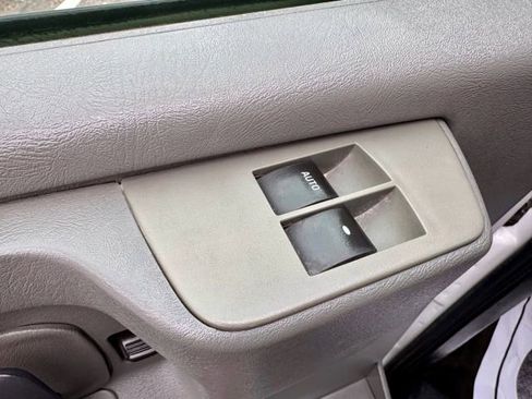 Used 2013 Chevrolet Express 2500 LS image 19