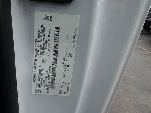 Used 2017 Ford F450 XL w/ Power Equipment Group image 26