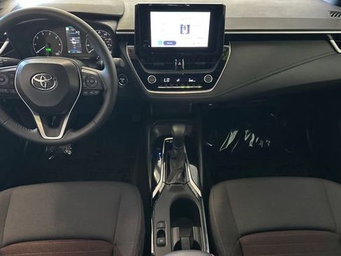 Certified 2024 Toyota Corolla SE FWD image 17
