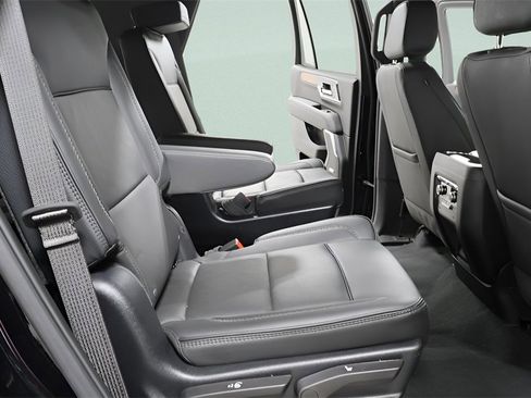 Used 2025 GMC Yukon Denali image 28