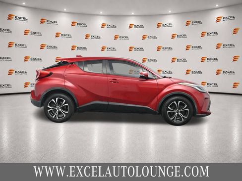 Used 2020 Toyota C-HR LE FWD image 6