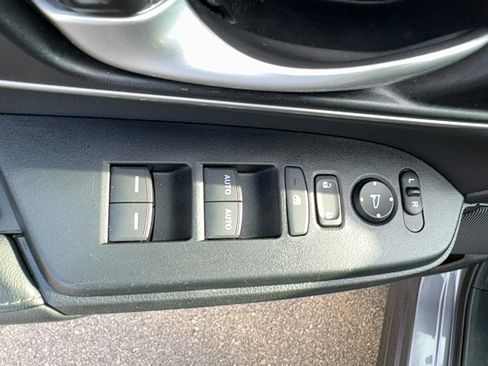 Used 2022 Honda CR-V EX-L image 21