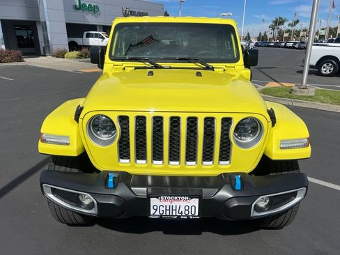 Used 2023 Jeep Wrangler Unlimited Sahara AWD/4WD image 8