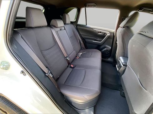 Used 2022 Toyota RAV4 SE AWD/4WD image 20