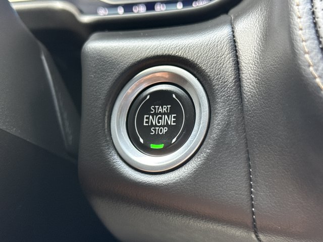 Used 2023 Chevrolet Suburban Premier AWD/4WD image 28