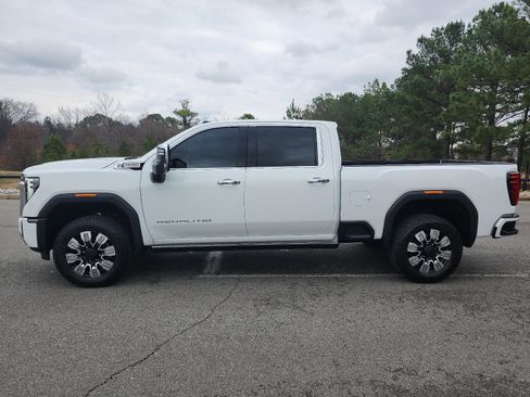 Used 2025 GMC Sierra 2500 Denali w/ Denali Reserve Package image 2