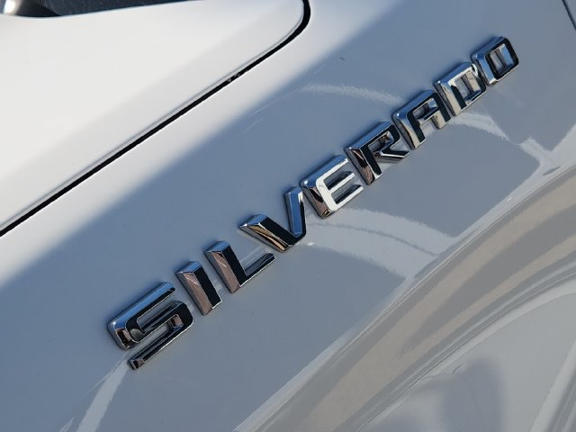 Used 2023 Chevrolet Silverado 1500 RST w/ Convenience Package II AWD/4WD image 10