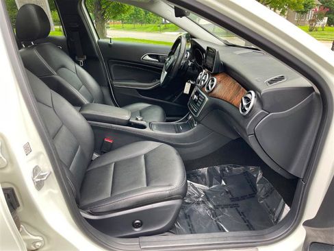 Used 2015 Mercedes-Benz GLA 250 4MATIC image 13