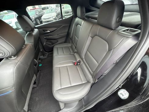 Used 2025 Buick Envista Sport Touring w/ Convenience I Package image 11