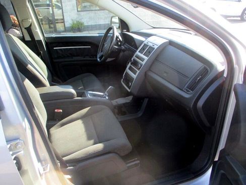 Used 2010 Dodge Journey SXT w/ Premium Convenience Group image 7