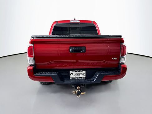 Used 2022 Toyota Tacoma TRD Sport w/ TRD Premium Sport Package AWD/4WD image 6