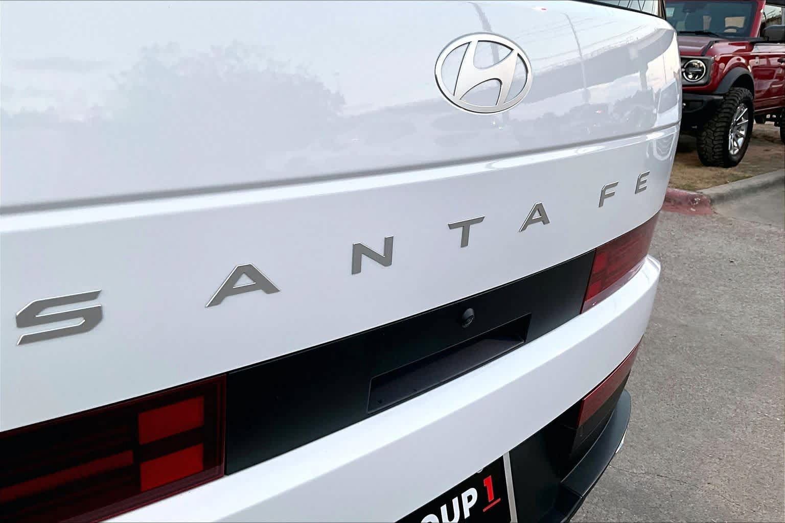 Used 2024 Hyundai Santa Fe SEL FWD image 30