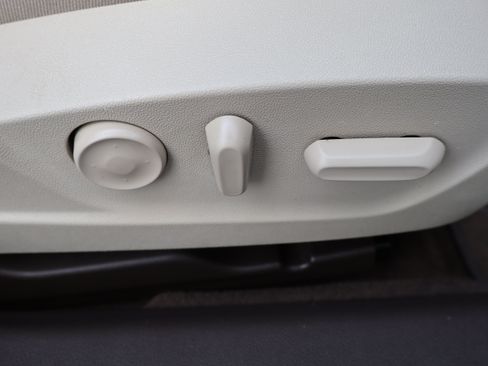 Used 2012 Buick Regal Premium FWD image 43