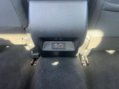 Used 2024 Nissan Altima 2.5 SV FWD image 17