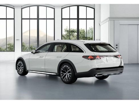 New 2025 Mercedes-Benz E 450 4MATIC All-Terrain Wagon image 29
