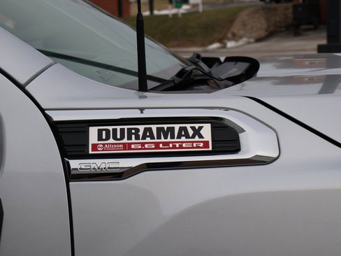 Used 2022 GMC Sierra 2500 Denali image 9