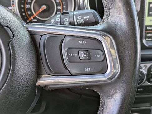 Used 2023 Jeep Wrangler Unlimited Sahara image 27