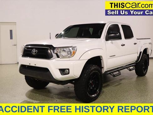 Used 2012 Toyota Tacoma PreRunner w/ TRD Off-Road Pkg RWD image 4