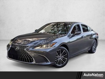 New 2025 Lexus ES 350 w/ Premium Package