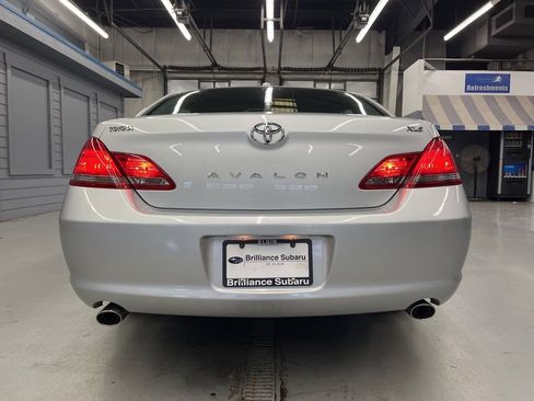 Used 2009 Toyota Avalon image 6
