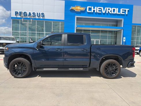 Used 2021 Chevrolet Silverado 1500 RST RWD image 2