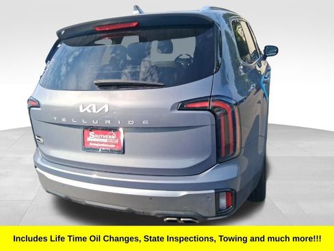 Certified 2023 Kia Telluride EX w/ EX Captain's Chair Package FWD image 3