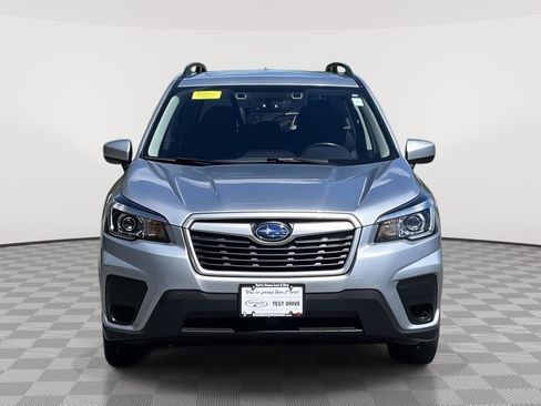 Used 2019 Subaru Forester Premium AWD/4WD image 2