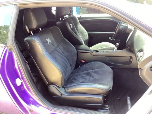 Used 2016 Dodge Challenger R/T Scat Pack w/ Leather Interior Group RWD image 36