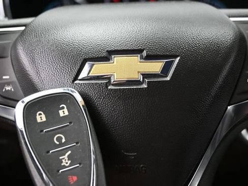 Used 2024 Chevrolet Equinox LT AWD/4WD image 45