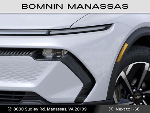 New 2026 Chevrolet Equinox EV LT image 10