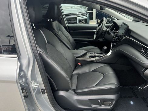 Used 2023 Toyota Camry XSE FWD image 27