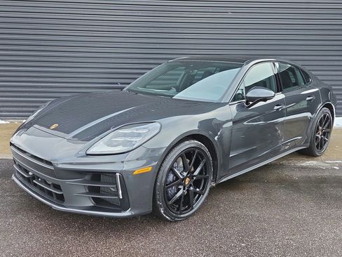 New 2026 Porsche Panamera 4 image 1