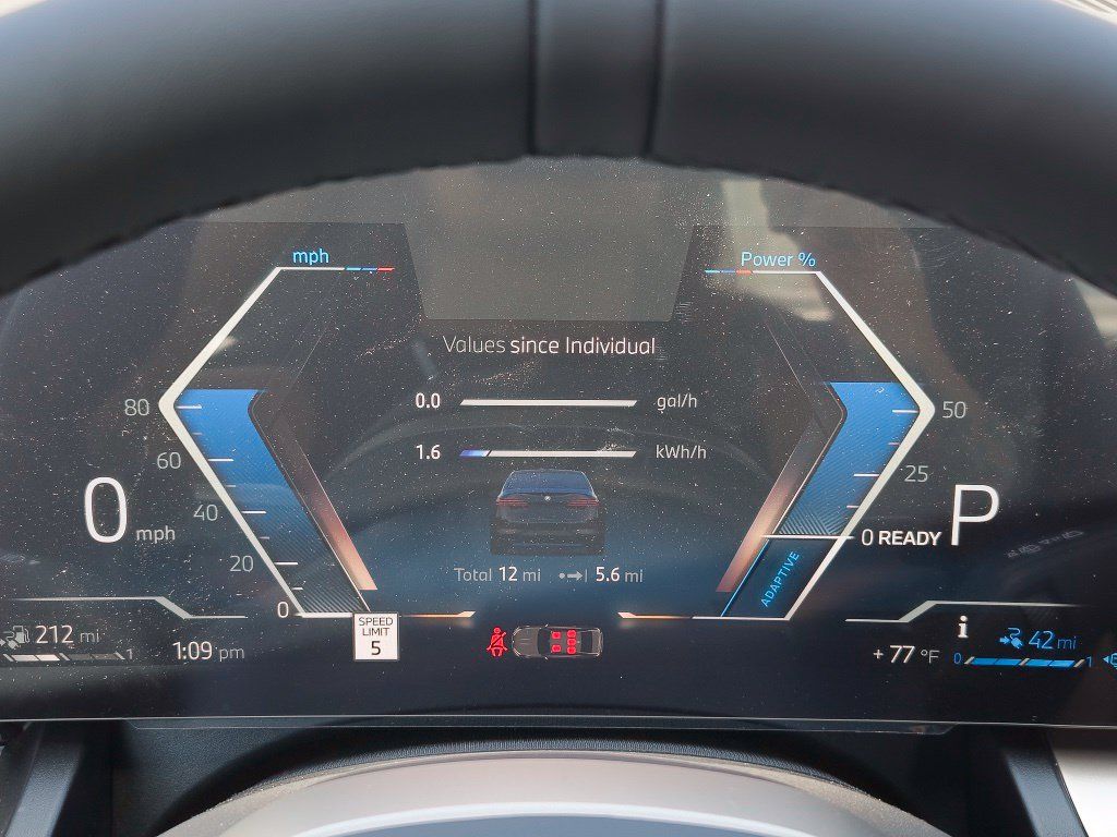 New 2027 BMW 550e xDrive w/ Premium Package AWD/4WD image 13