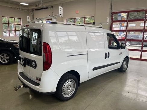Used 2022 RAM ProMaster City Tradesman FWD image 4