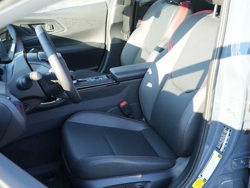 Used 2026 Toyota Prius Plug-In Hybrid FWD image 23