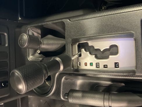 Used 2010 Toyota FJ Cruiser 4WD image 14