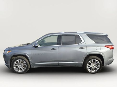 Used 2019 Chevrolet Traverse Premier AWD/4WD image 2