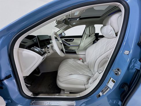 New 2026 Mercedes-Benz Maybach S 580 4MATIC image 23