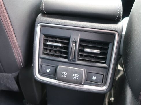 Used 2019 Subaru Forester Touring AWD/4WD image 30