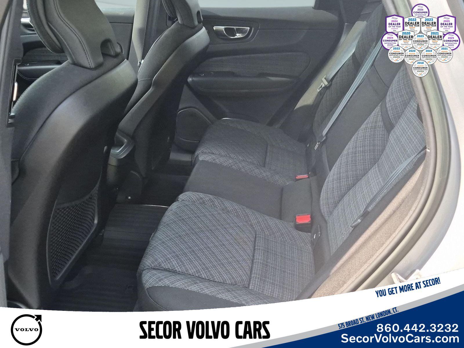 Used 2023 Volvo XC60 B5 Core AWD/4WD image 20