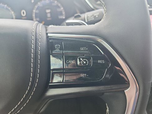 Used 2024 Jeep Grand Cherokee L Overland w/ Rear Seat Video Group I image 29