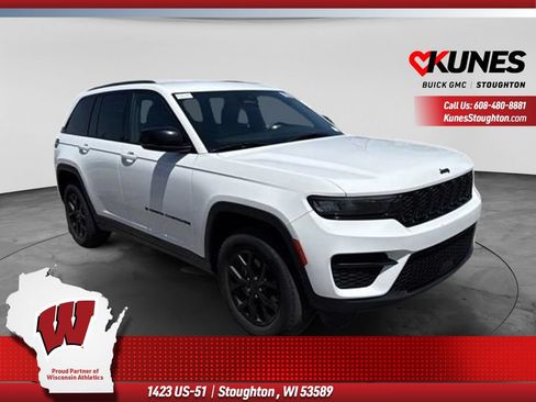 Used 2024 Jeep Grand Cherokee Altitude AWD/4WD image 1