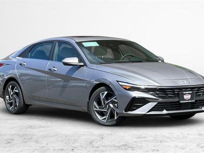 New 2025 Hyundai Elantra Limited