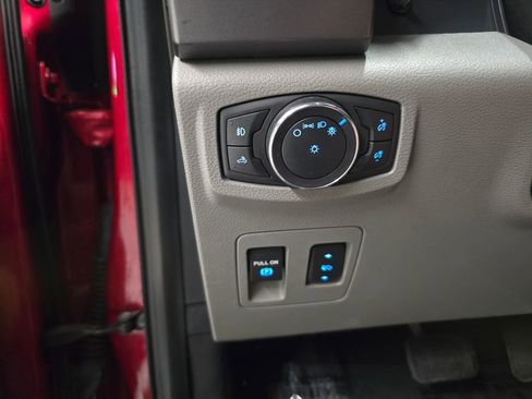 Used 2020 Ford F150 XLT w/ Equipment Group 302A Luxury AWD/4WD image 31
