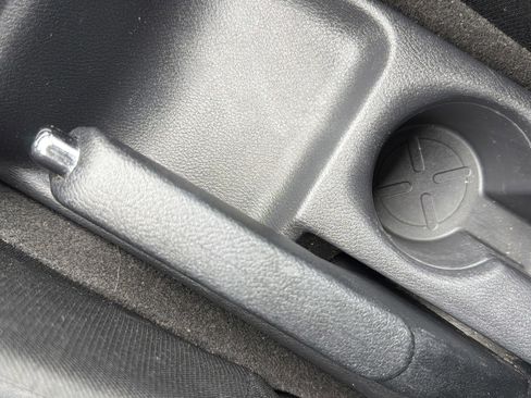 Used 2019 Nissan Kicks SV FWD image 28