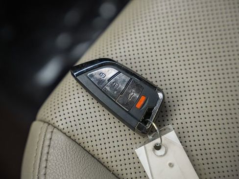 Used 2016 RAM 1500 Laramie image 45