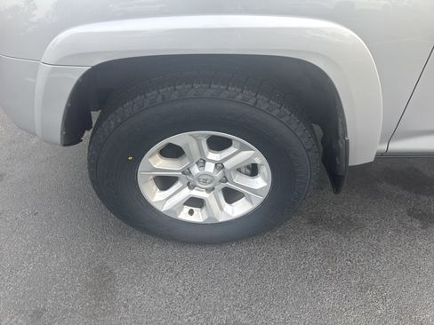 Used 2024 Toyota 4Runner SR5 image 9