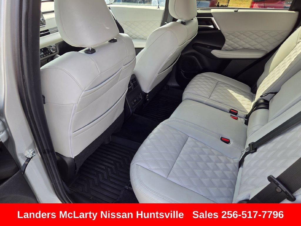 Used 2024 Mitsubishi Outlander SEL FWD image 14