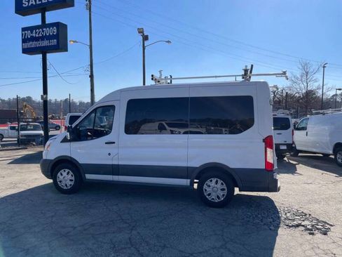 Used 2018 Ford Transit 150 XLT image 3